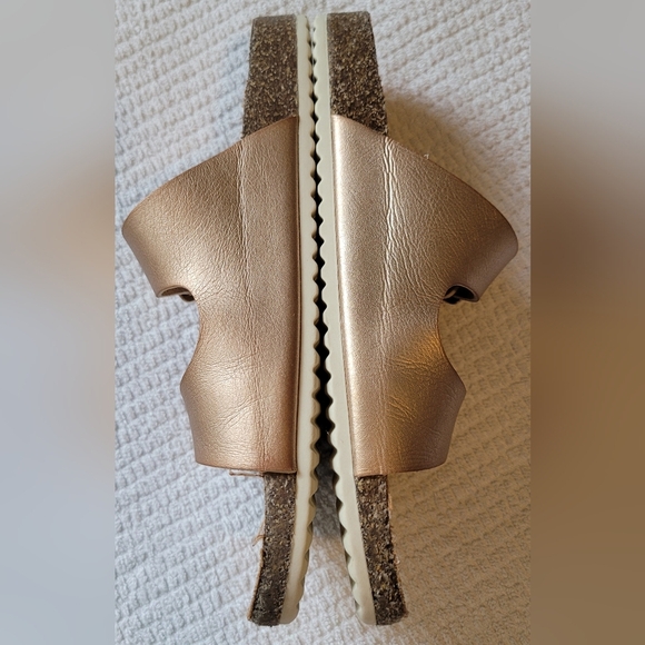 Gold Buckle Strap Sandals - Picture 3 of 6